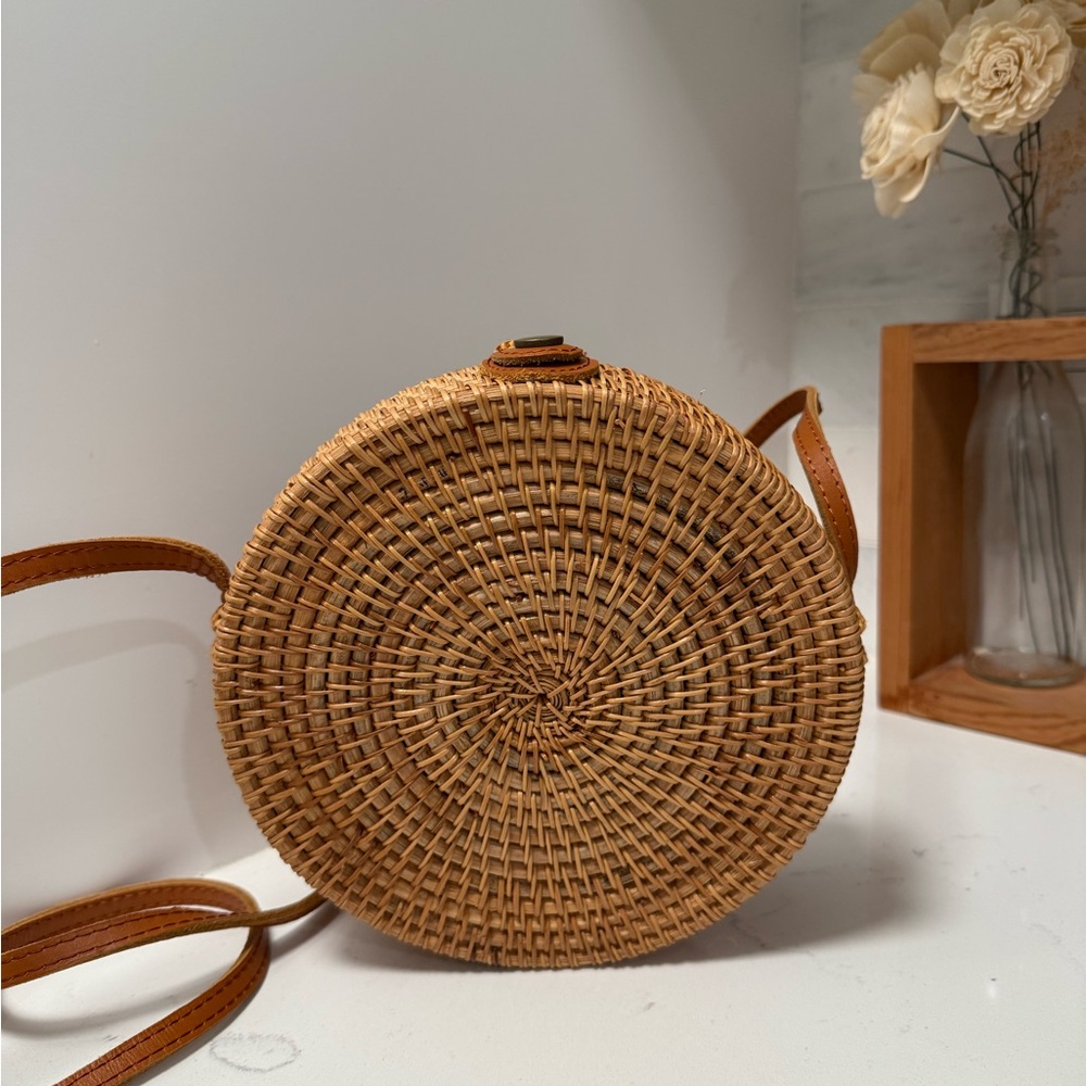 NEW Boho Round Woven Ratten Wicker Crossbody Bag - Handmade in Vietnam